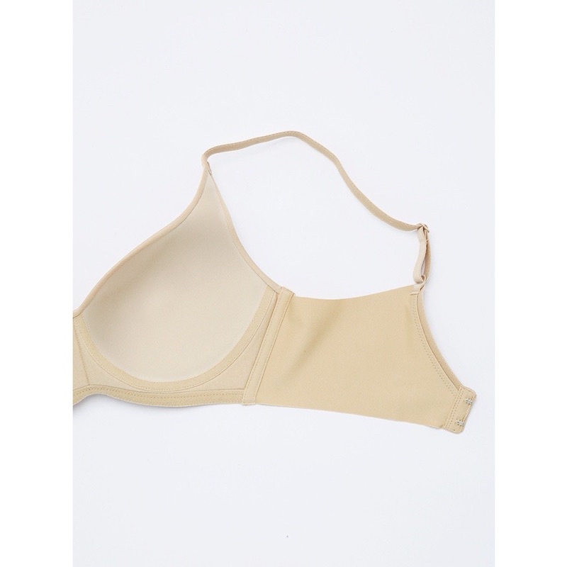 Sabina เสื้อชั้นใน รหัส SBXD7203 Invisible Wire (ไม่มีโครง) รุ่น Perfect Bra สูงสุด C42