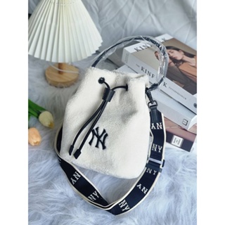 &lt;พร้อมส่งรบกวนเช็คสตอคกับแม่ค้าก่อนนะคะ&gt;MLB Basic Small Logo Fleece Bucket Bag NEW York Yankees