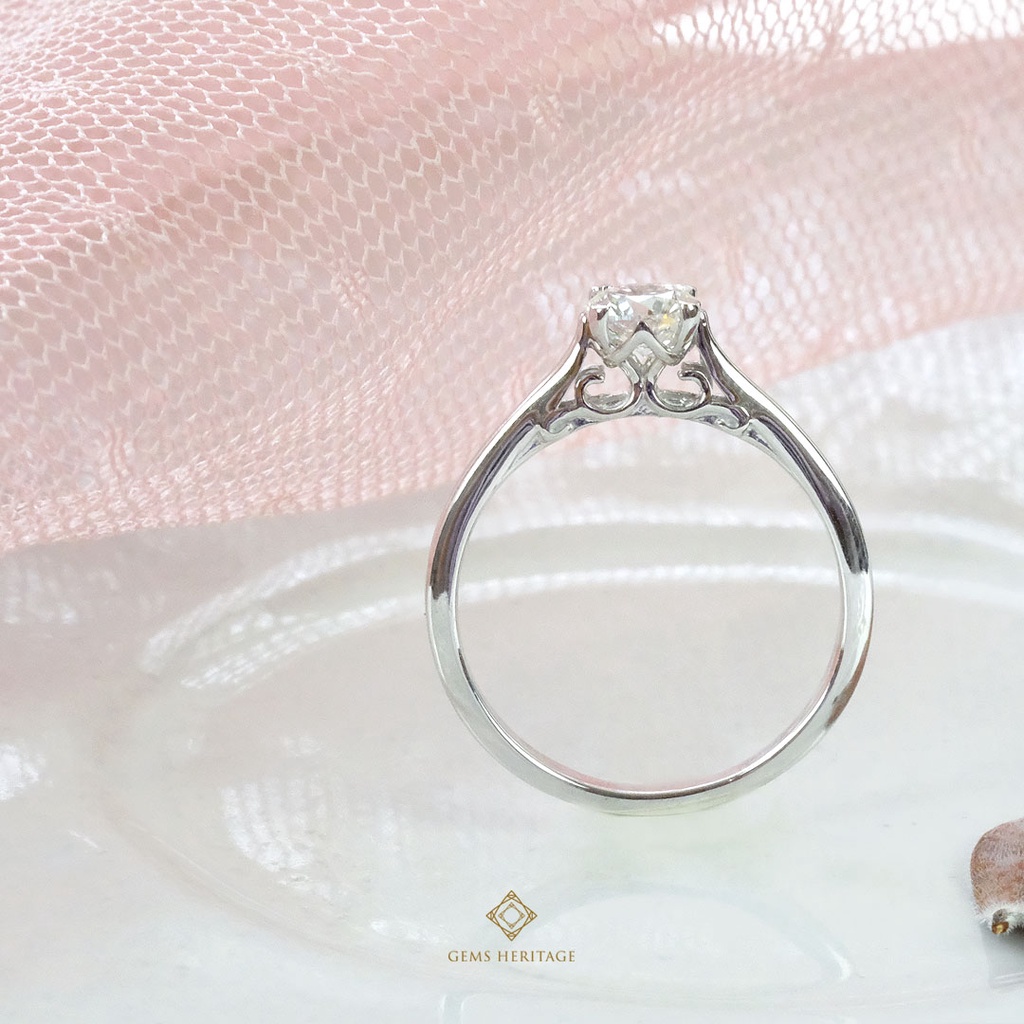 Gems Heritage : แหวนเพชรแต่งงาน เพชรเม็ดเดี่ยว 0.50ct เรือนทองคำขาว18k พร้อมใบรับประกัน (rwg531)