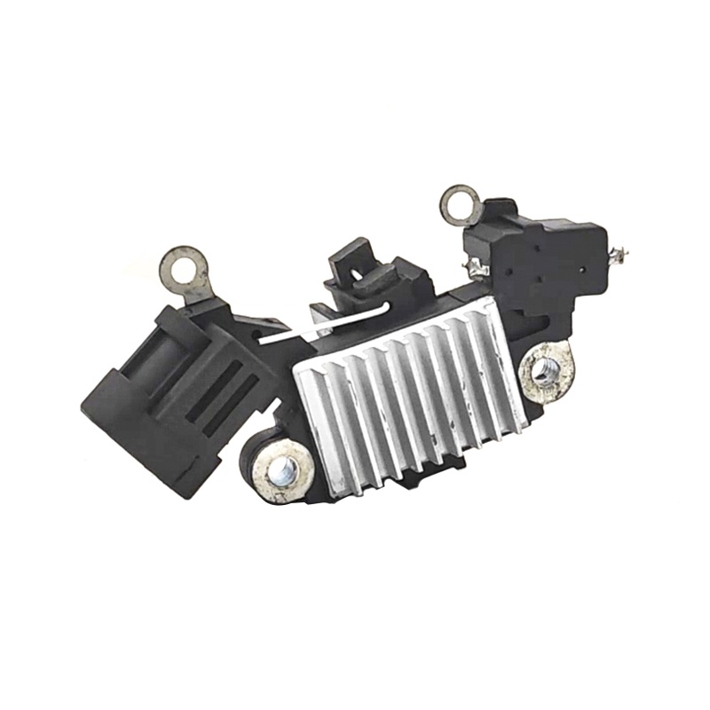 Auto denki ic เครื่องควบคุมแรงดันไฟฟ้าไดชาร์จสําหรับ 24v 13500700 / 05-016 8972493360 ARH5070AD ARH5