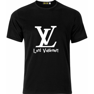 เสื้อยืดลําลอง แขนสั้น พิมพ์ลาย Lord Voldemort Crest Harry Potter คุณภาพสูง แฟชั่นสําหรับผู้ชาย เหมาะกับการเล่นฟิตเนส กีฬา พลัสไซซ์