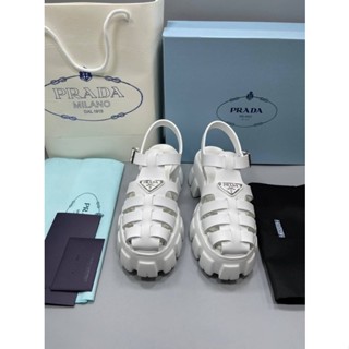 Prada shoes Grade vip Size 36-40 สีขาว