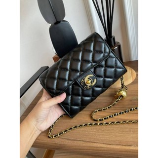 ชา แนล WOC VIP GIFT CROSSBODY CHAIN BAG