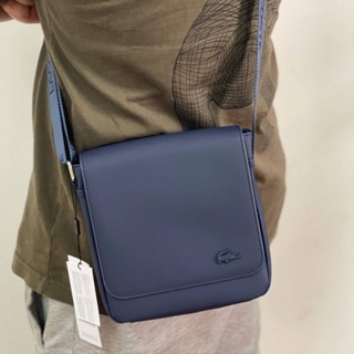 กระเป๋าแฟชั่นลำลองสำหรับผู้ชาย Lacoste แพ็คเกจธุรกิจขนาดใหญ่ -ความจุ กระเป๋าสะพายข้างผู้ชาย