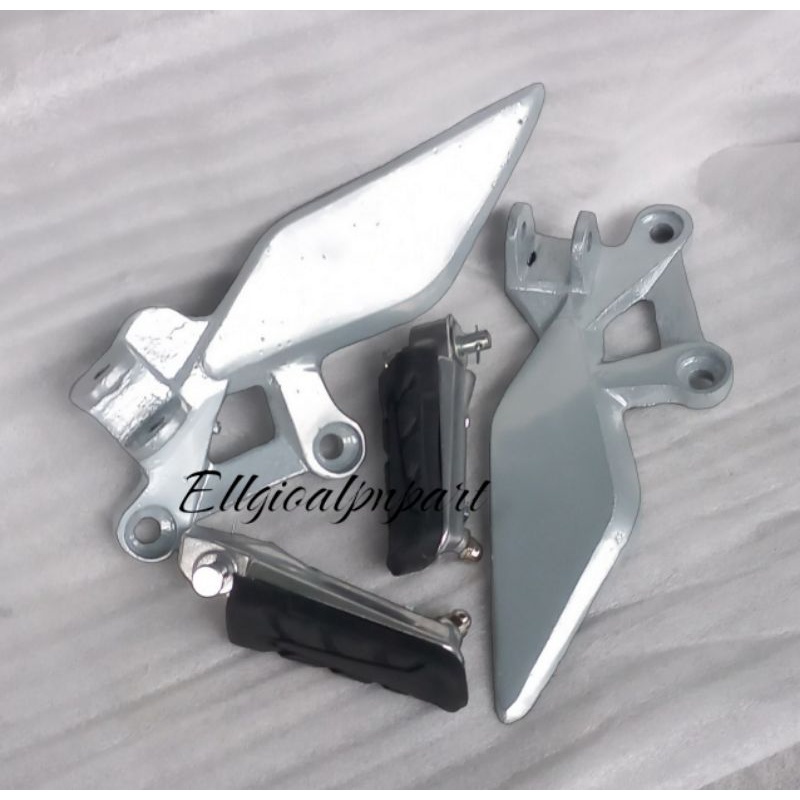 ด้านหน้า STEP MOUNT CBR 150 CBR 150 R PLUS ด้านหน้า STEP ยาง FRONT FOOTSTEP CB 150 R CBR 150
