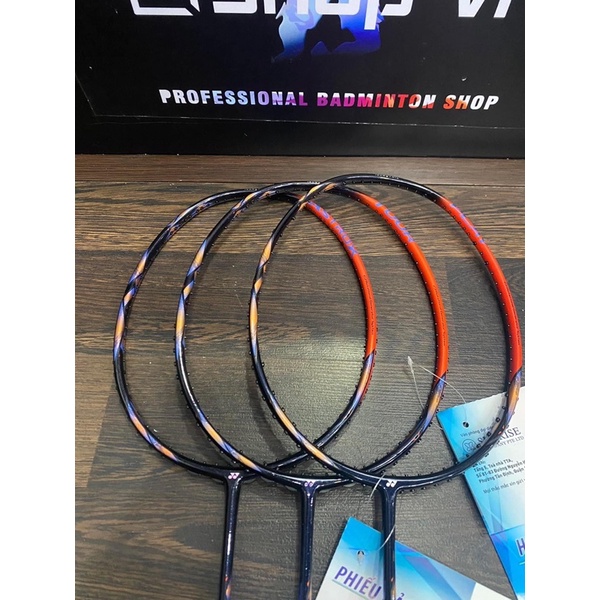 ไม้แบดมินตัน Yonex Astrox 77 PLAY 4u (ของแท้) ไม่มีกระเป๋า