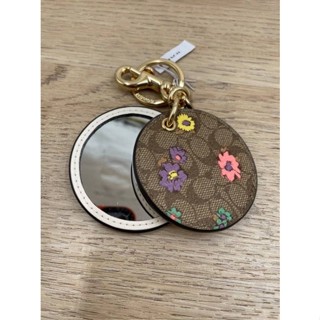 Coach Mirror Bag Charm Keychain Signature Khaki CA046 Floral  พวงกุญแจ มีกระจก ลายดอกไม้ ลายซีสีน้ำตาล