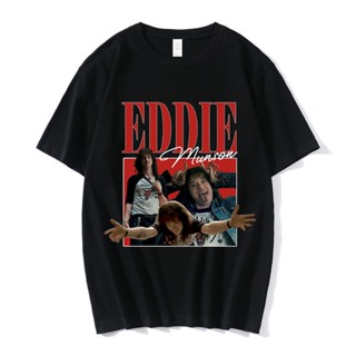 เสื้อยืดผู้ชาย เสื้อยืดแขนสั้นลําลอง ผ้าฝ้าย พิมพ์ลายกราฟฟิค Eddie Munson สไตล์ฮาราจูกุ สตรีท สําหรับผู้ชาย และผู้หญิง S