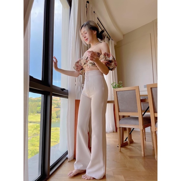 ส่งต่อ กางเกงขาม้าเล็ก สีครีม มือ 1 Size S ป้าย Sunny Closet