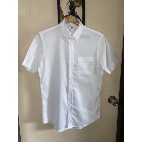 เชิ้ตขาวชาย uniqlo size mรุ่นslim fit