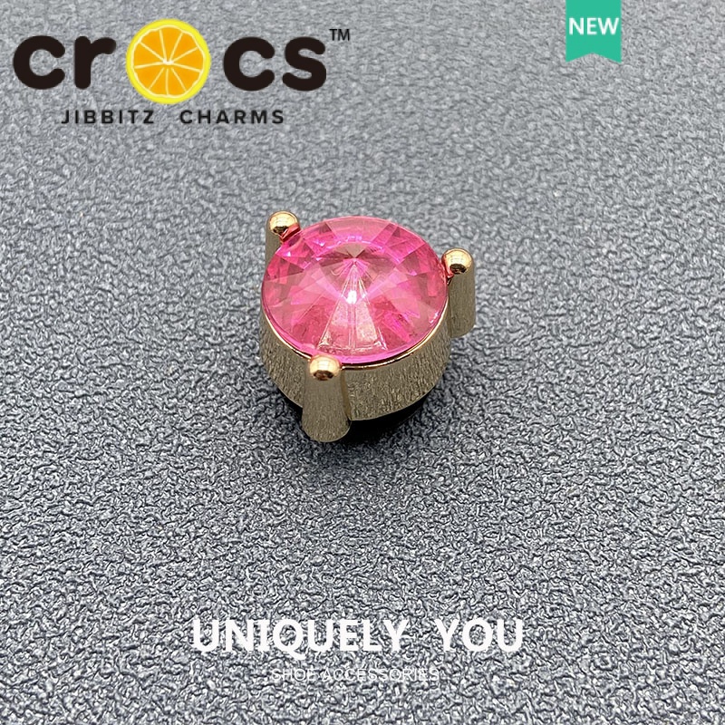 JIBBITZ cross charms ตัวติดรองเท้า จี้เพชรแดง ตัวติดรองเท้า cross