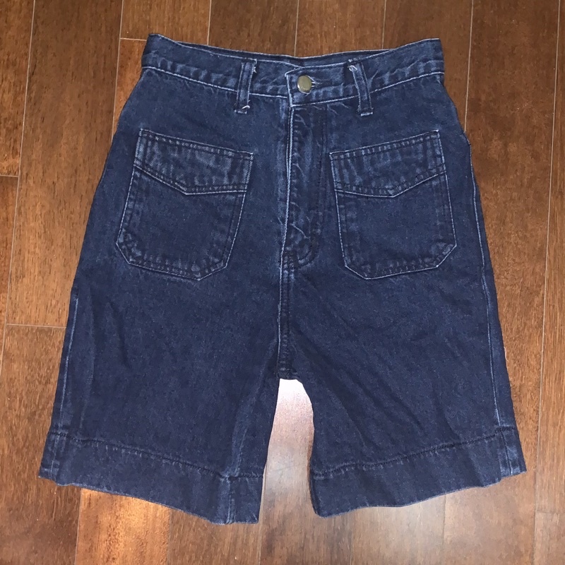 กางเกงยีนส์ขาสั้นเอวสูง เข้ารูป ร้านkiddi.s