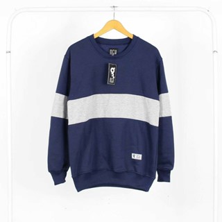 เสื้อกันหนาว คอกลม แบบเรียบ NGK