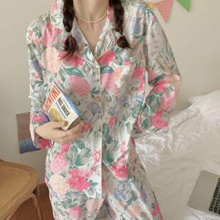 พร้อมส่ง ชุดนอนแขนยาว Flora Pajamas set ชุดนอนสไตล์เกาหลี ชุดนอนผู้หญิงน่ารัก ลายดอกไม้หวานฉ่ำ