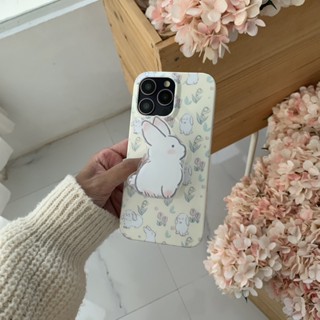 RABBIT WITH  GRIPTOKเคสกระต่ายขาว