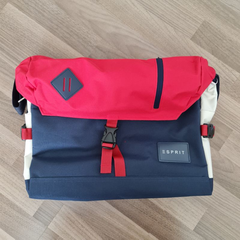 กระเป๋า ESPRIT รุ่น Carryall Bag (ใหม่) แท้ 💯%