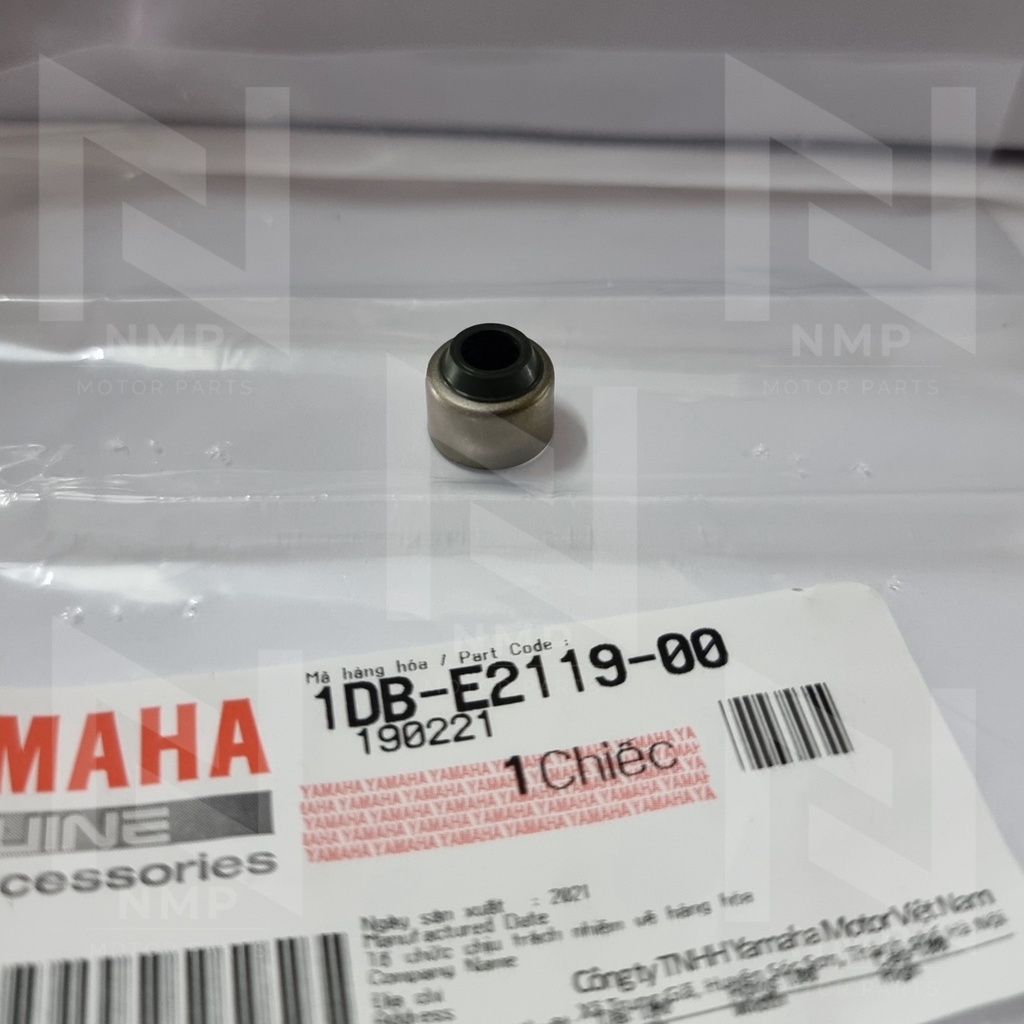 ซีลก้านวาล์ว NOUVO-SX JUPTIER-RC SPARK 115I แท้ YAMAHA VALVE STEM SEAL  UK