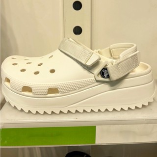 รองเท้า crocs แท้  crocs Hiker Clog พื้นหนา สีขาวบริสุทธิ์ เหมาะกับเดินชายหาดกลางแจ้ง สไตล์คลาสสิก#206772