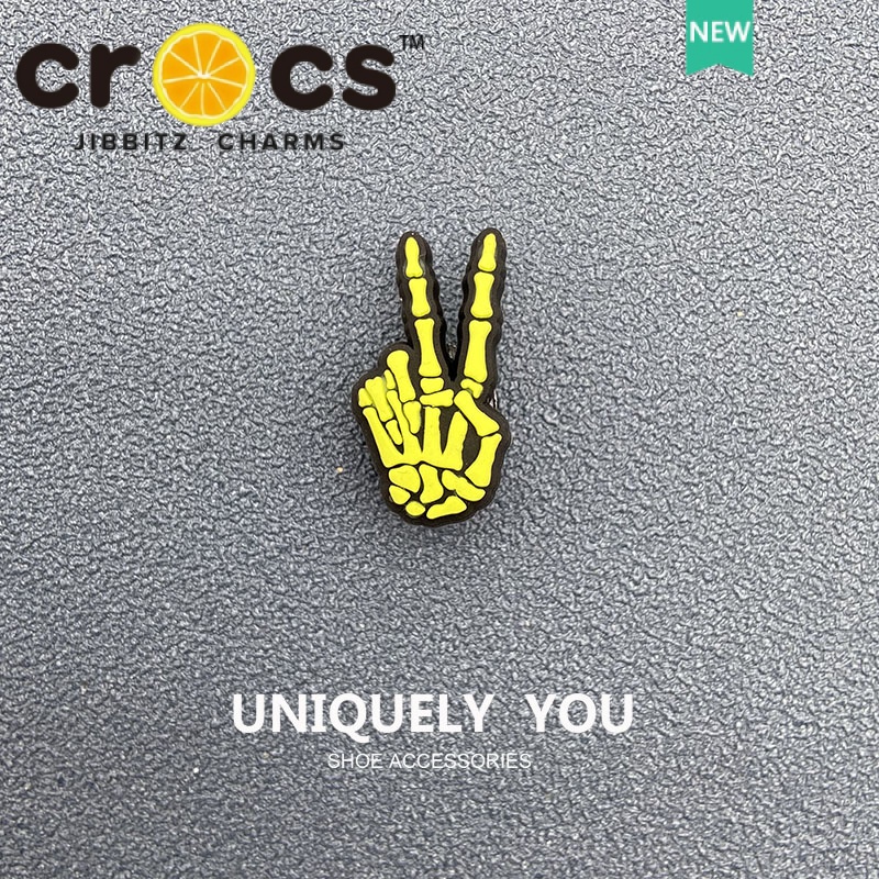 JIBBITZ cross charms ตัวติดรองเท้า ชุดดอกไม้DIY ตัวติดรองเท้า cross