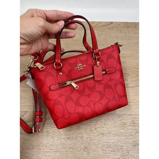 (ผ่อน0%) กระเป๋าสะพายข้าง  Coach Mini Gallery tote CA721 ลายซีสีอดง ขนาด 8 นิ้ว