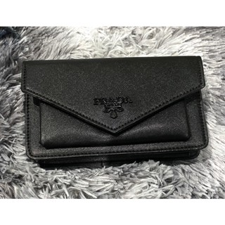 กระเป๋าสะพายเล็กทรง Prada