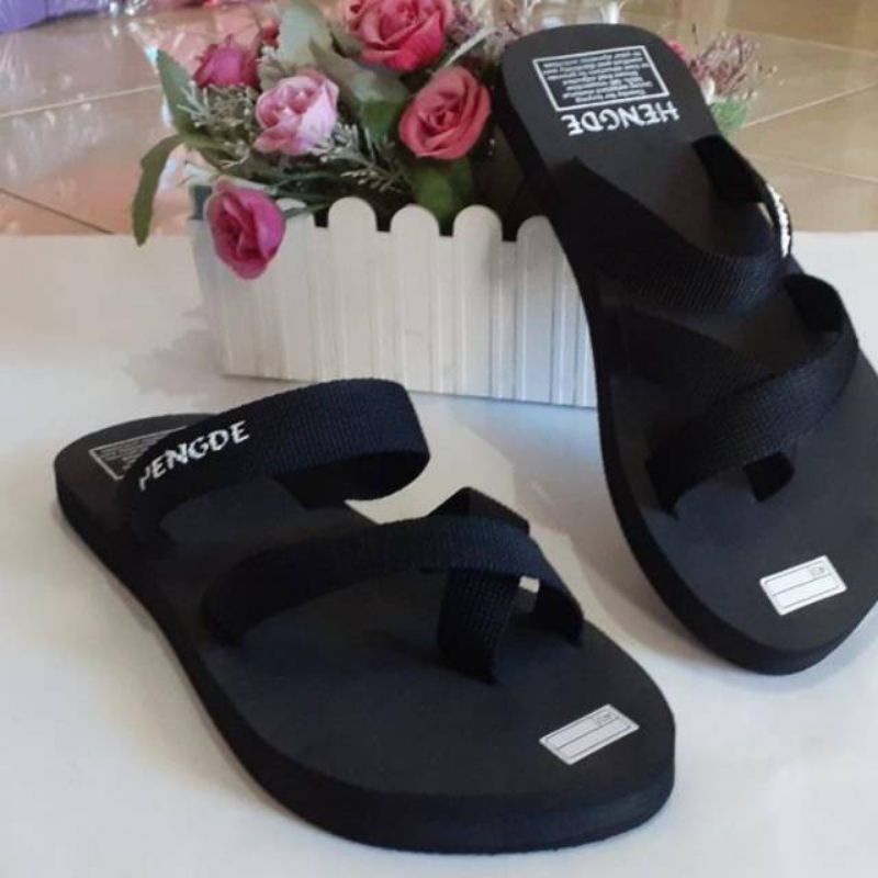 รองเท้าแตะผู้หญิง CROSS