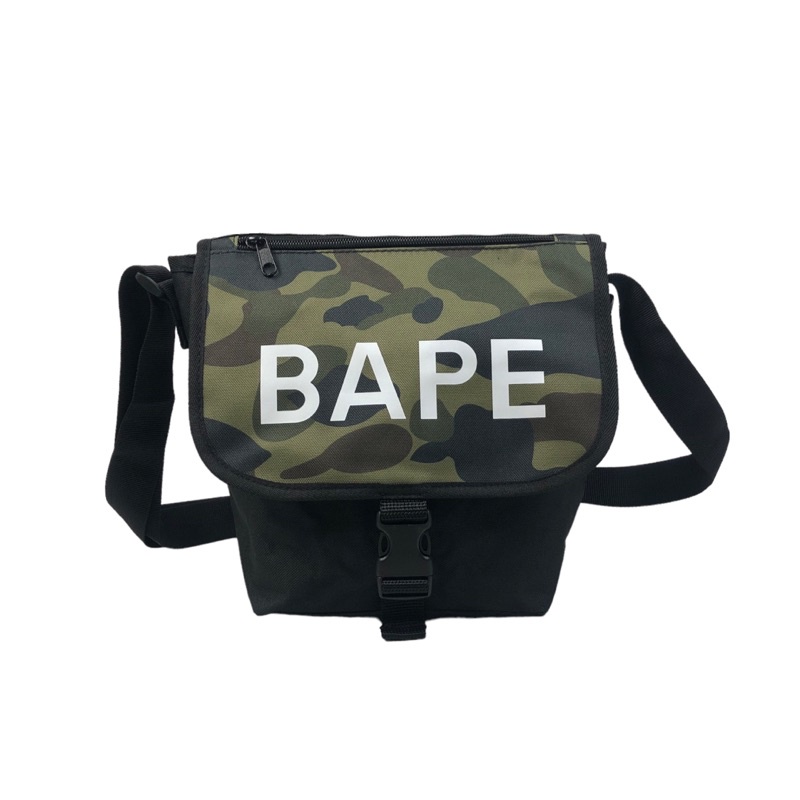 กระเป๋าสะพายข้าง BAPE