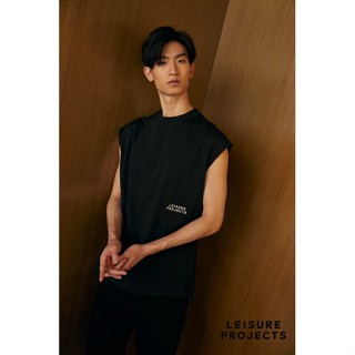 LEISURE PROJECTS LEISURE Basic logo crew neck Sleeveless T-SHIRT เสื้อเเขนกุดคอกลม ทรง oversize ผ้า cotton ดีเทลปักโลโก้