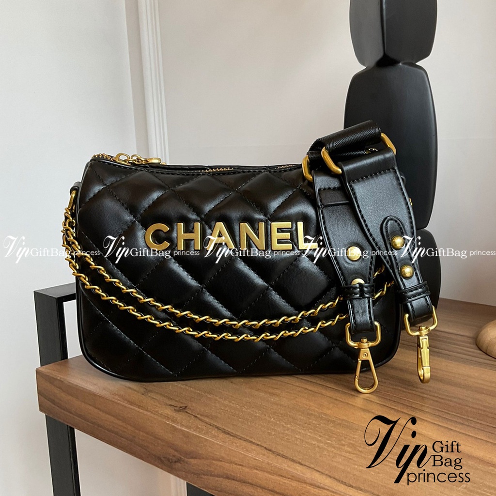 Chanel Crossbody bag black / CHANEL VIP GIFT CROSSBODY BAG กระเป๋าทรงสะพายข้าง ที่กำลังมาแรงมาในตอนนี้