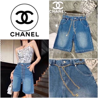 กางเกงยีนส์ขาสั้น CHANEL DENIM CHAIN BELT 2022SS