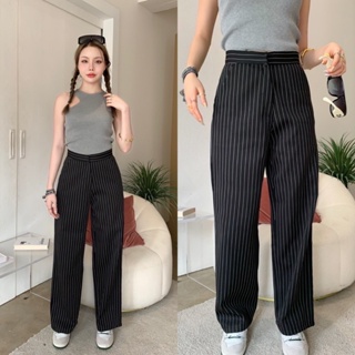 Stripes Pant กางเกงลายทาง สุดฮิต เนื้อท้อผ้าดีมาก อัดกาว เพื่อให้กางเกง มีความหนา และทรงสวย