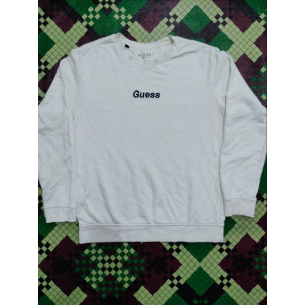 Guess Crewneck มือสอง
