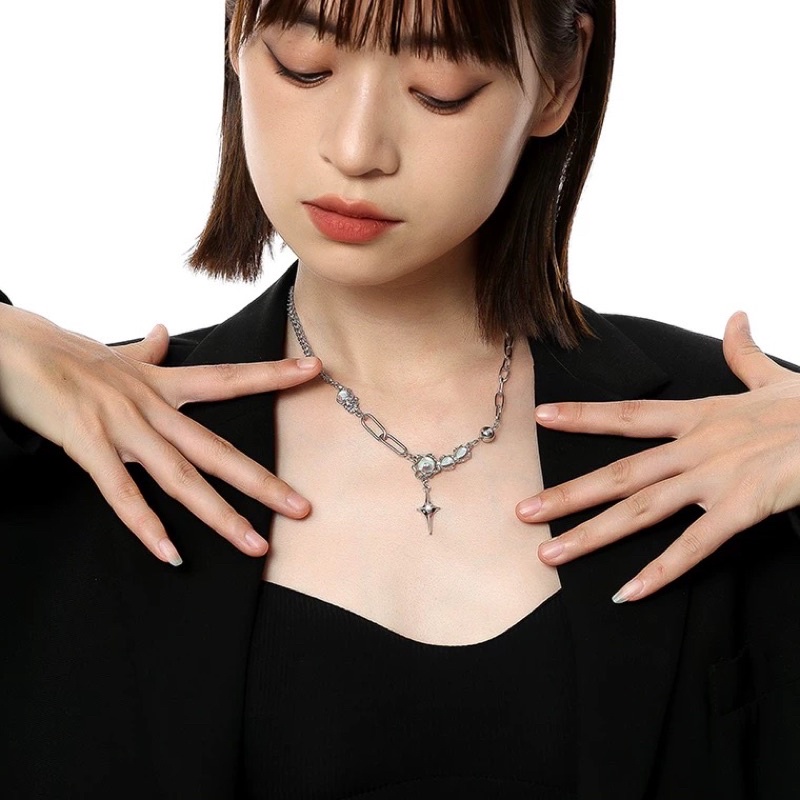 Sale สร้อยคอโลหะคริสตัลแต่งอะไหล่โซ่คล้อง VOYAGE Crystal Gothic Necklace พร้อมส่ง