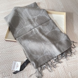 พร้อมส่ง 🌸 Coach Scarf  ของแท้ 💯% ผ้าพันคอคลุมไหล่ ใช้ในออฟฟิศ ไปเที่ยว ออกงาน มือ 1