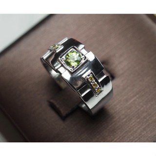 แหวนพลอยเพอริดอดแท้ (Peridot)  (2466)