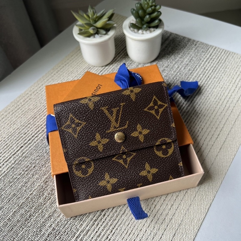 Lv Elise Wallet  มือสองของแท้💯ค่ะ (รบกวนทั่กแชทก่อนสั่งค่ะ)