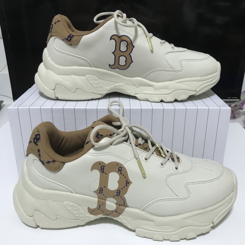 รองเท้า BOSSTON Size 44(EUR) 9(UK) ของแท้💯%