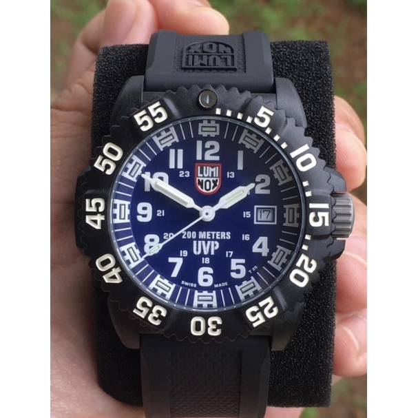 luminox uvp มือสอง สีหายาก