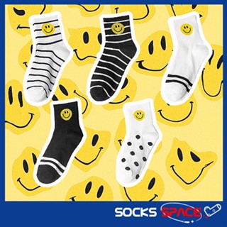 🙂New🙂 ถุงเท้าแฟชั่นลายยิ้มน่ารัก Smiley Face Sock  ลายยอดฮิต ยาวกำลังดี งานผ้าดี ถุงเท้าแฟชั่นผู้หญิง