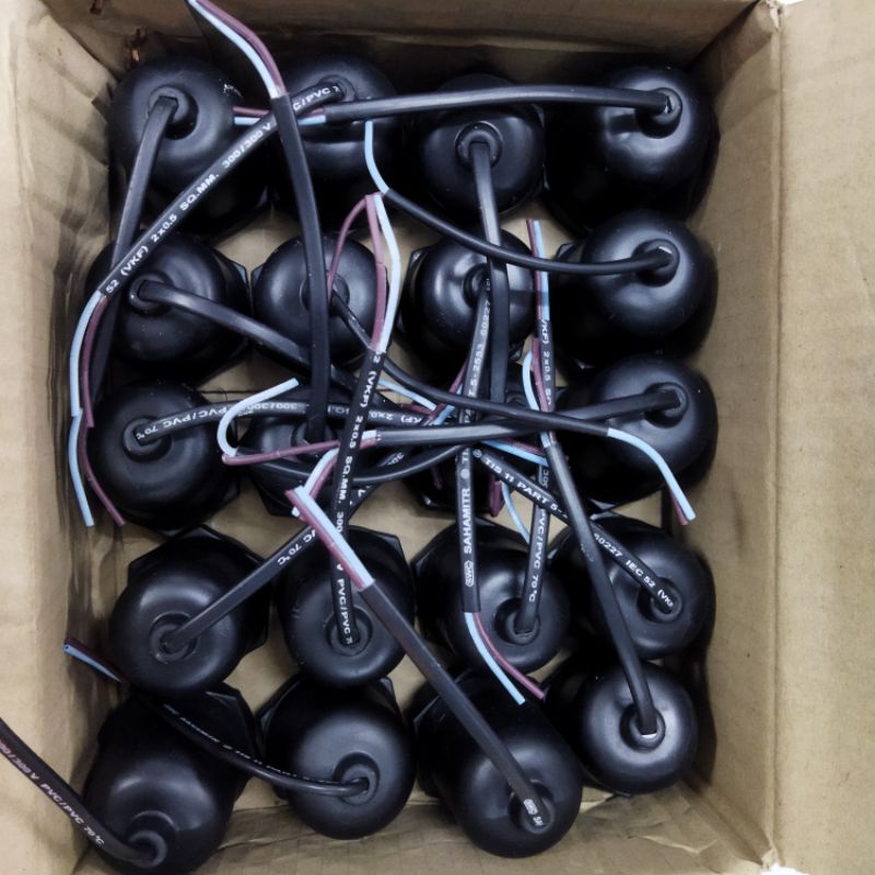 ขั้วกระเบื้องหุ้มยาง E27 ยกกล่อง 20 ชิ้น หั้วห้อยยางกันน้ำ E27 BW-E888 BEWON