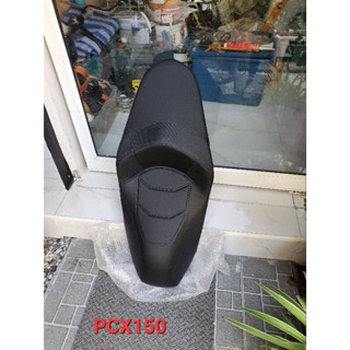 เบาะมอเตอร์ทรงสปอร์ต PCX150/สวยเท่,ลูกค้าต้องการดำล้วน,อยากได้แบบไหนขอให้บอก/คุณฟ้าช้อป💯