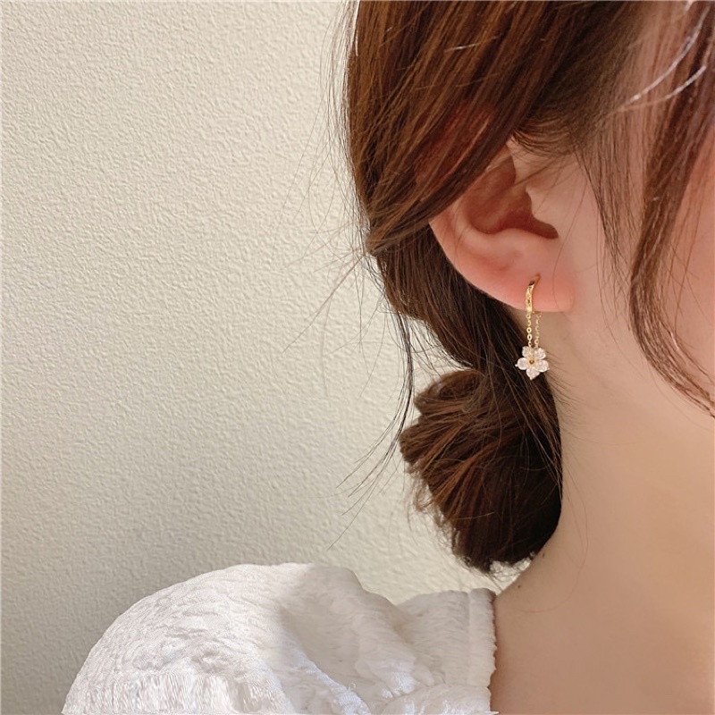 Sweetssparkles ต่างหู เกาหลี ก้านเงินแท้ ชุบทอง 14k ประดับคริสตัล FL00002 Fashion Earing