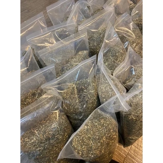 หญ้าอัลฟาฟ่า หญ้าอัลฟาฟ่าสับ Alfalfa โอ๊ตสับ เกรดพรีเมียม ร่อนฝุ่น 1 กิโลกรัม Alfalfa