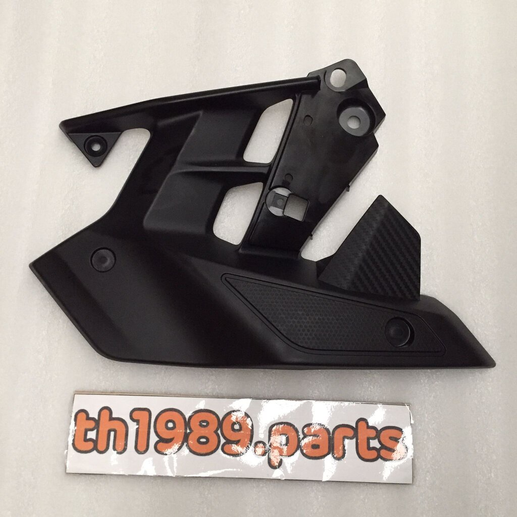 B48-F835U-00 Phụ tùng cản trái L cho mẫu M-SLAZ, phụ tùng chính hãng YAMAHA