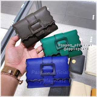 กระเป๋าสตางค์ CHARLES &amp; KEITH กระเป๋าสตางค์ รุ่น Waverly Scallop-Trim Wallet  CK6-10681015พร้อมกล่อง ถุงผ้า และถุงกระดาษ