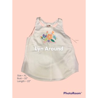 เสื้อ Lyn Around มือสอง 150.- แม่ค้าซื้อใสเองน้อยมาก