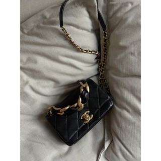 CHANEL chuncky mini 8”