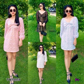 👗Pfashion [ส่งไว!!🚛] P10959 เดรสลูกไม้ปักคอกว้าง #Borichta Wide neck embroidered lace dress #Borichta