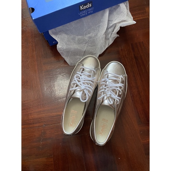 รองเท้าผ้าใบ Keds kickstart หนัง metallic leather size 6 36