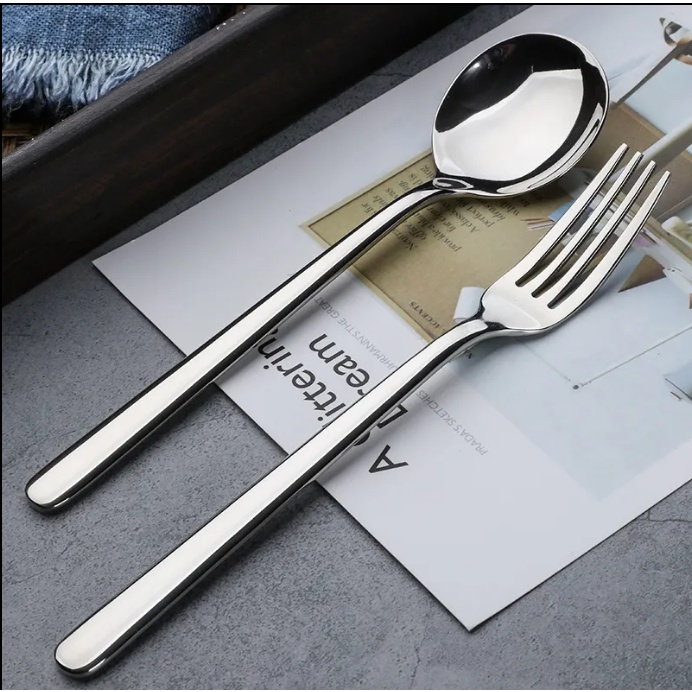 [C040]ชุดช้อนส้อม สแตนเลส สไตล์เกาหลี หนาพิเศษ ไม่เป็นสนิม ยาว 21ซม.